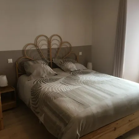 Magnanerie Leony 2 度假居 *